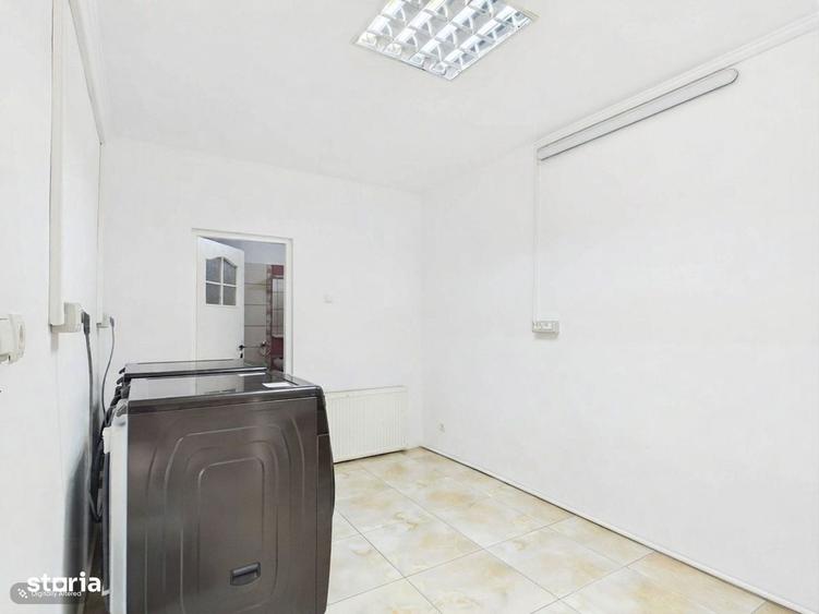 Spațiu comercial, de 48 mp, în Central