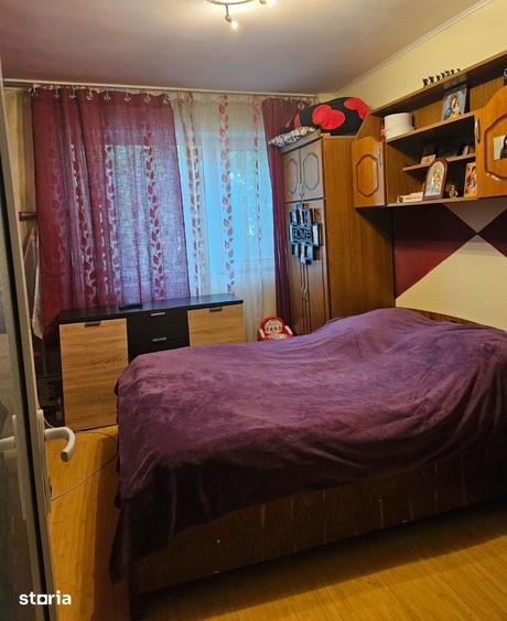 Apartament cu 3 camere în Berceni