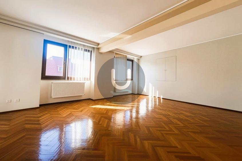 Apartament cu 3 camere decomandat, mobilat în Cotroceni