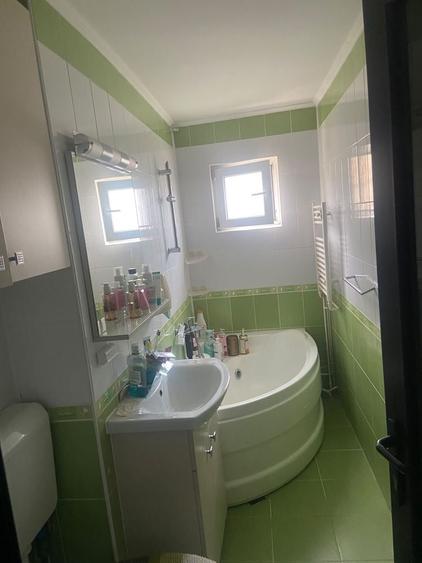 Apartament cu 2 camere decomandat în Nufărul