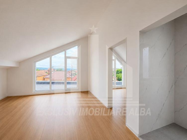 Apartament cu 2 camere semidecomandat, mobilat în Lipoveni