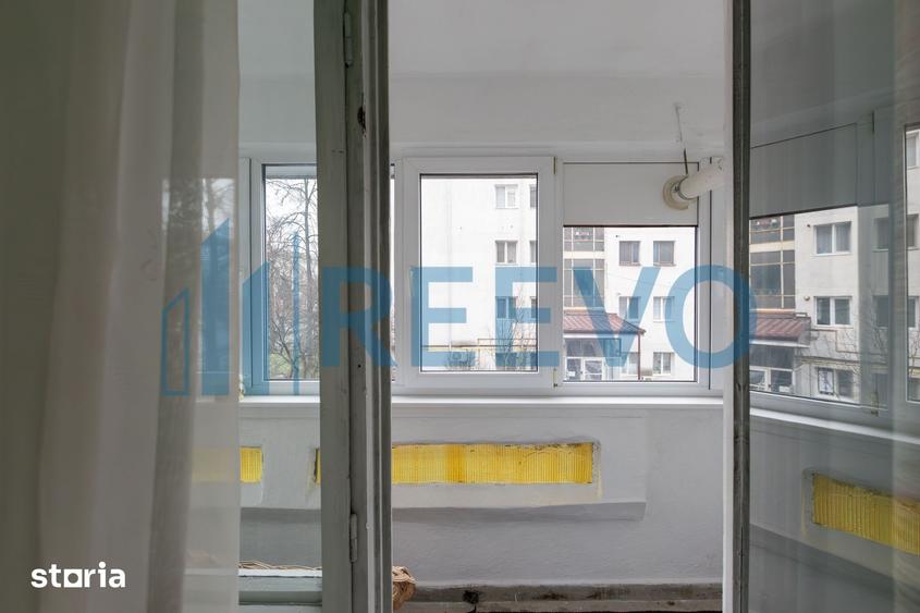 Apartament cu 4 camere decomandat în 9 Mai