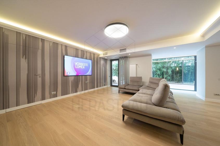 Apartament cu 4 camere decomandat, mobilat în Herăstrău