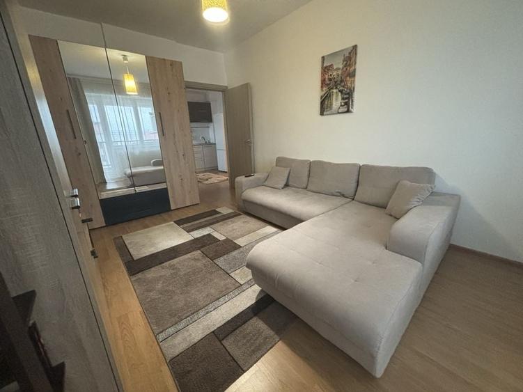 Apartament cu 2 camere decomandat în 13 Septembrie
