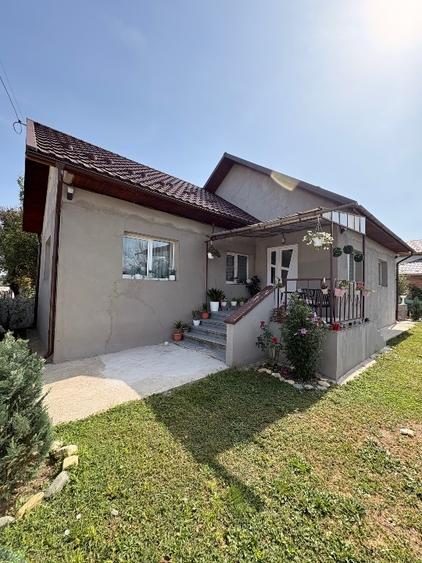 Casă individuală cu 3 camere cu Canalizare în Livada (Iclod)
