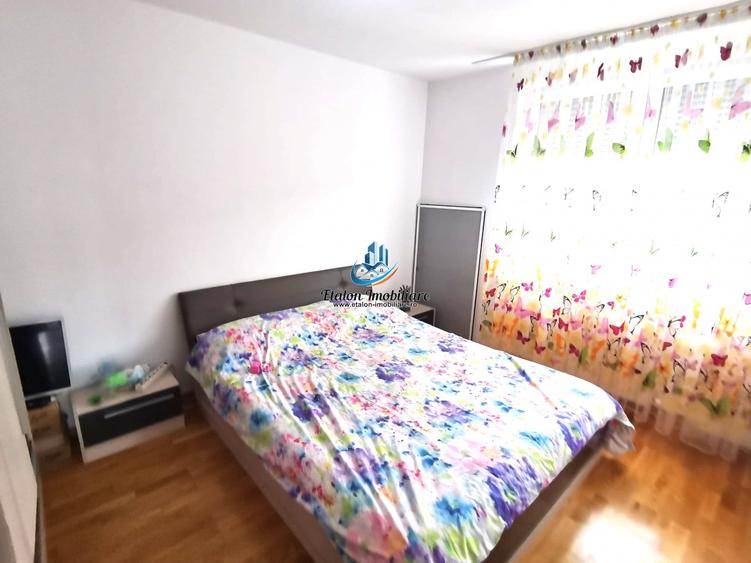 Apartament cu 3 camere decomandat în Precista
