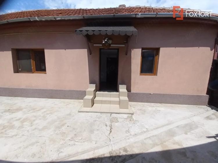 Casă cu 4 camere cu Teren 479 Mp în Crișan