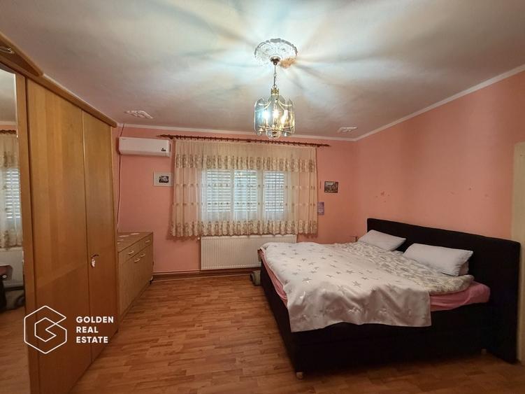 Casă individuală cu 6 camere cu Canalizare în Grădiște