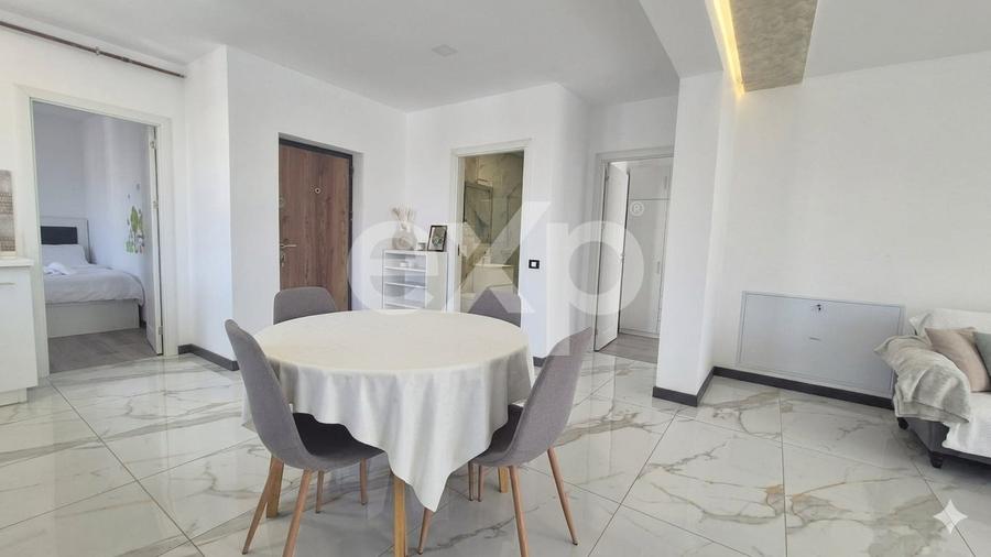 Apartament cu 3 camere decomandat în Trivale