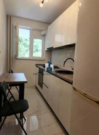 Apartament cu 2 camere semidecomandat în Berceni