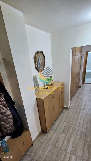 Apartament cu 3 camere decomandat, mobilat în Gorjului