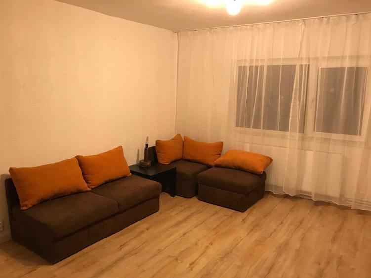 Apartament cu 2 camere decomandat în Vest