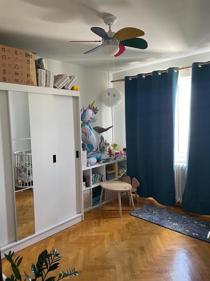 Apartament cu 3 camere decomandat în Alexandru cel Bun