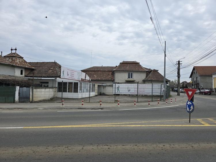 Casă cu 4 camere în Central