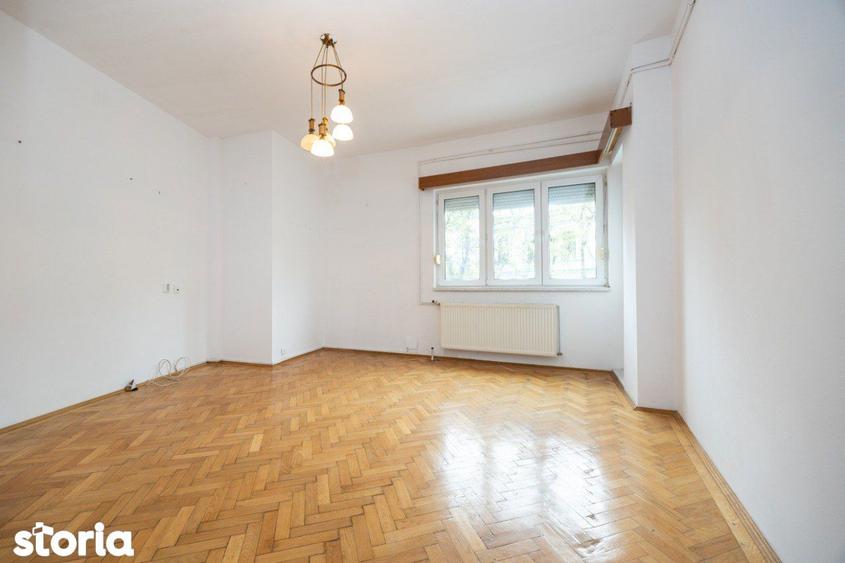 Apartament cu 3 camere în Centrul Civic