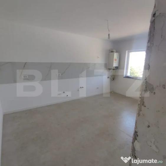 Casă cu 4 camere cu Teren 430 Mp în Valea Adâncă