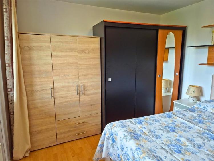 Apartament cu 2 camere semidecomandat, mobilat în Nord