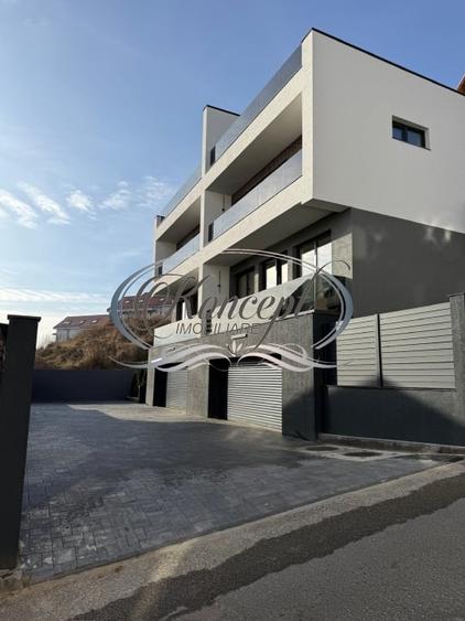 Duplex cu 5 camere cu Canalizare în Florești