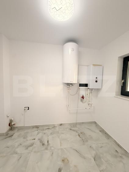 Casă individuală cu 5 camere cu Canalizare în Șimnicu de Jos
