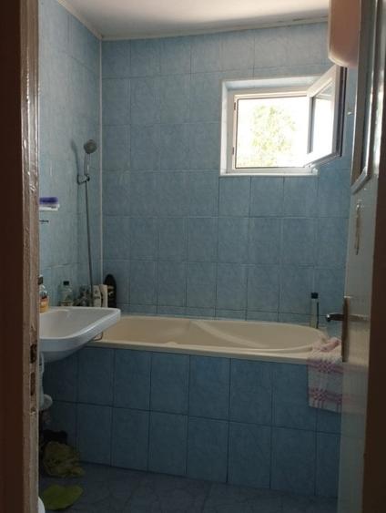 Apartament cu 2 camere decomandat în Micro 38