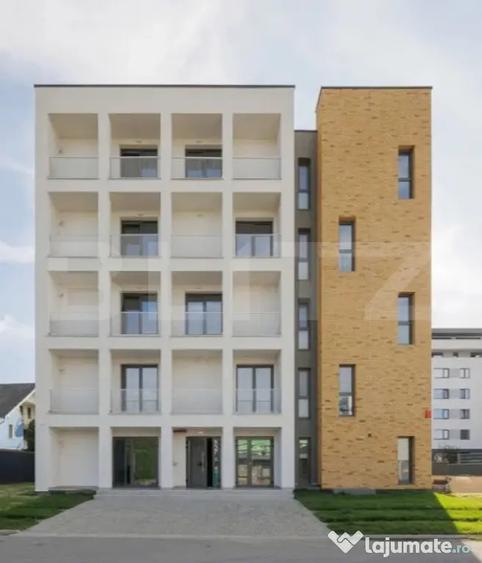 Apartament cu 3 camere decomandat în Calea Moldovei