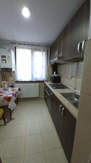 Apartament cu 2 camere semidecomandat în Central