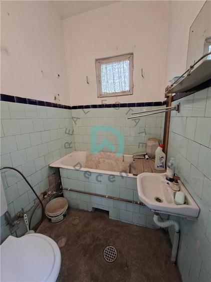 Casă cu 2 camere cu Teren 483 Mp în Astra