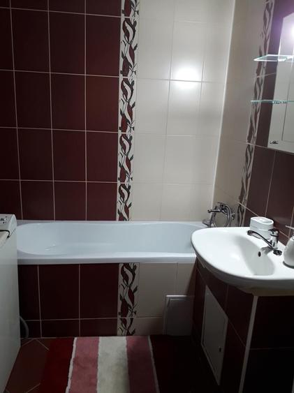 Apartament cu 2 camere decomandat în Tudor