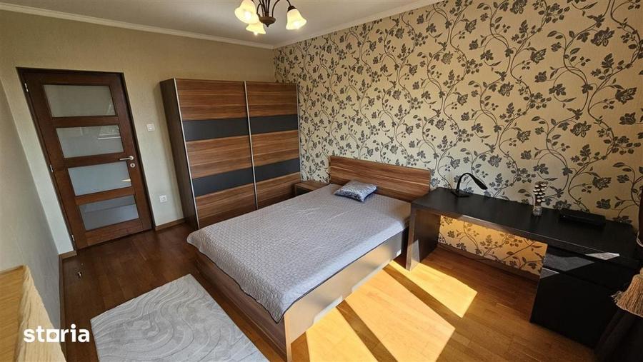Apartament cu 4 camere în Gruia