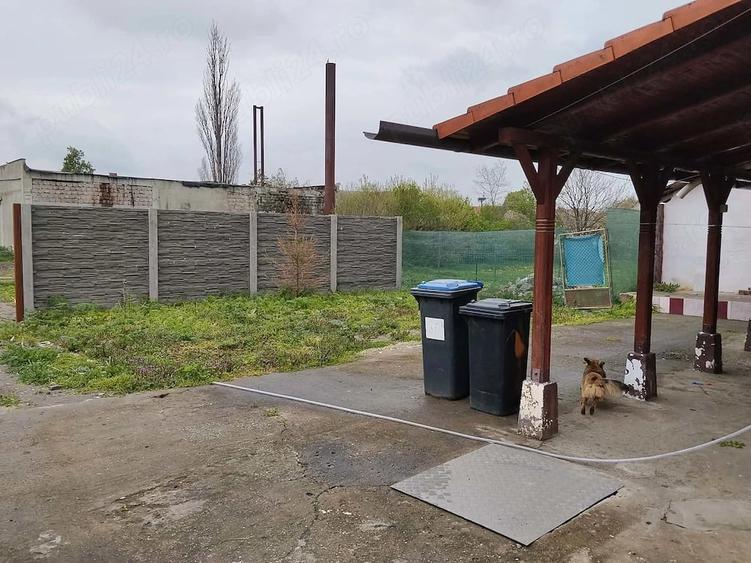 Casă cu 3 camere cu Teren 780 Mp în Central