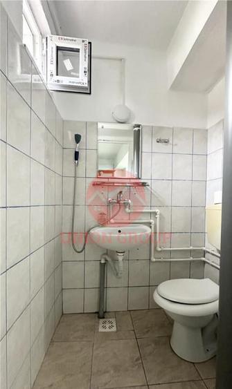 Spațiu comercial, de 350 mp, în Central