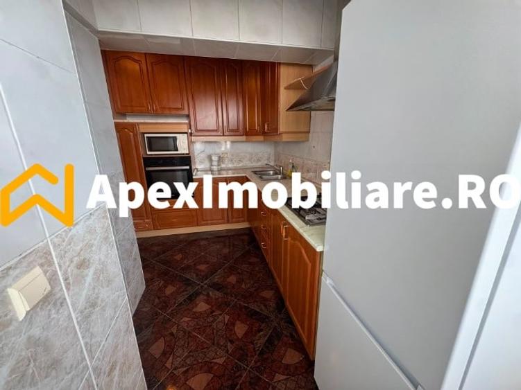 Apartament cu 3 camere decomandat, mobilat în Unirii