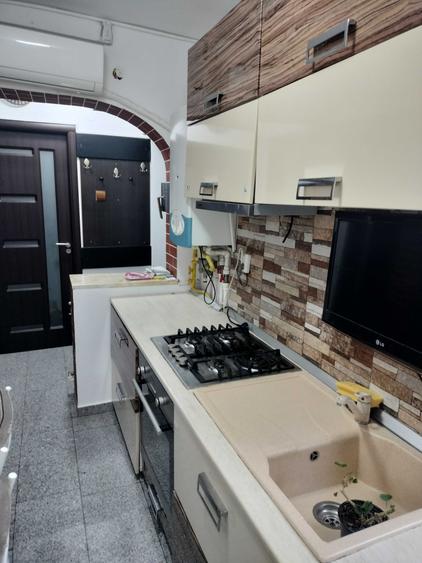 Apartament cu 2 camere decomandat în Central