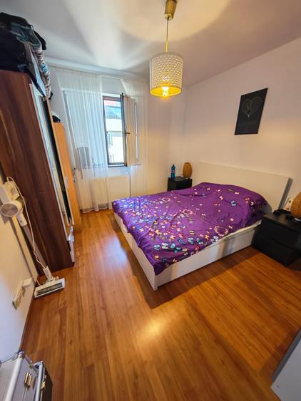 Apartament cu 2 camere semidecomandat în Berceni