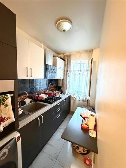 Apartament cu 2 camere semidecomandat în Valenta
