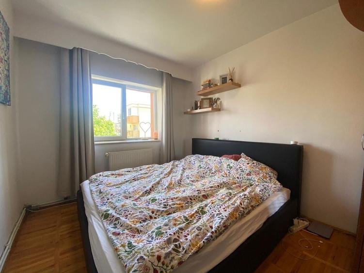 Apartament cu 4 camere decomandat, mobilat în Mărăști
