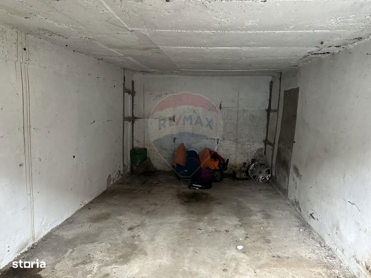 Apartament cu 4 camere, mobilat în Central
