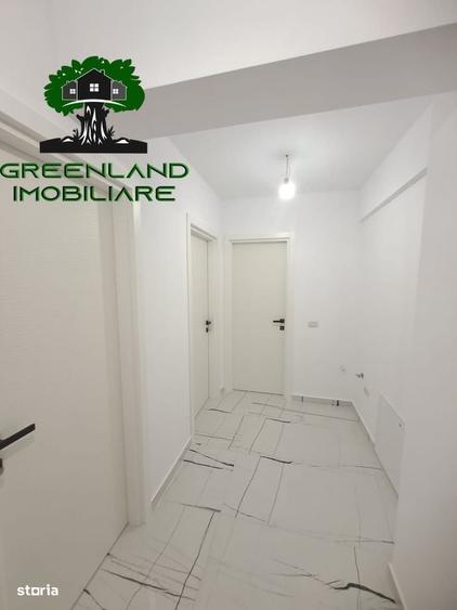 Apartament cu 6 camere decomandat în Hlincea