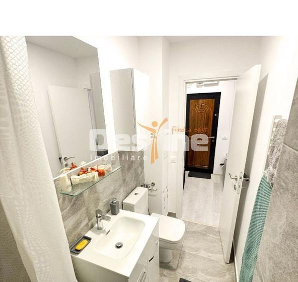 Apartament cu 2 camere decomandat în Eroii Revoluției