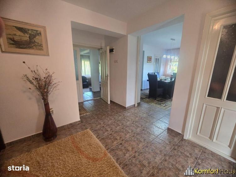 Casă cu 4 camere în Luncani