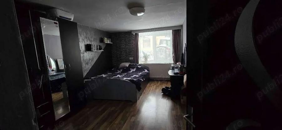 Casă cu Teren 900 Mp în Central
