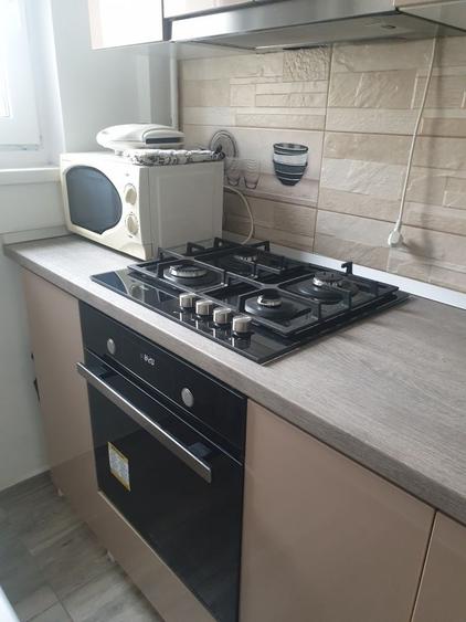 Apartament cu 2 camere decomandat în Exterior Vest
