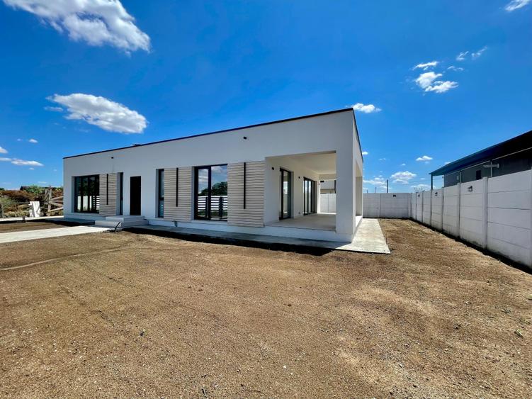 Casă individuală cu 4 camere cu Teren 510 Mp în Corbeanca
