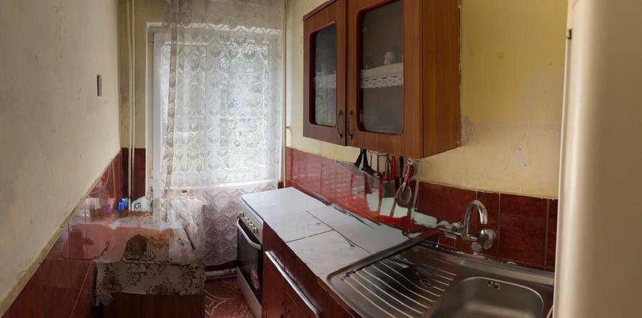 Garsonieră decomandată în Central
