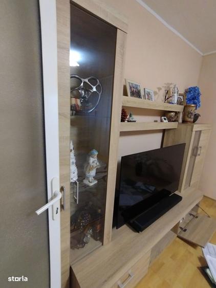 Apartament cu 2 camere decomandat, mobilat în Anda