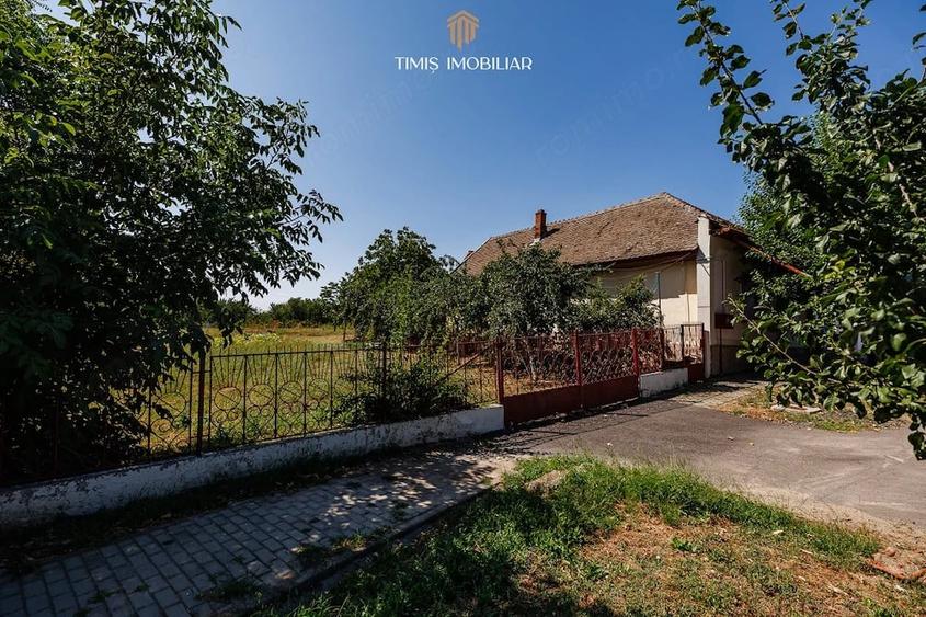 Teren de 1340 mp, în Bucovăț (Remetea Mare)