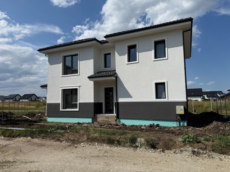 Casă individuală, teren generos și compartimentare eficientă - 0% comision - 11