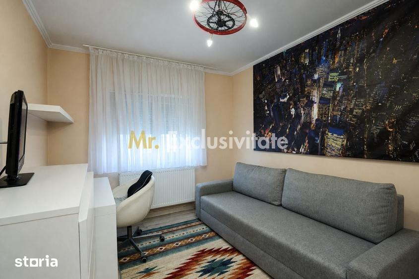 Apartament cu 3 camere decomandat în Central