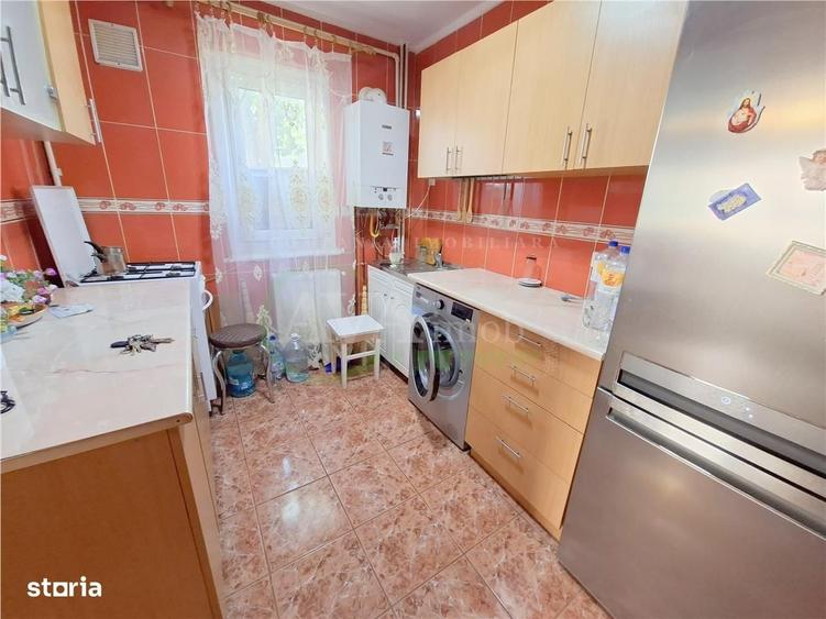 Apartament 3 camere, mobilat si utilat, etaj 1, zona Milcov - 15