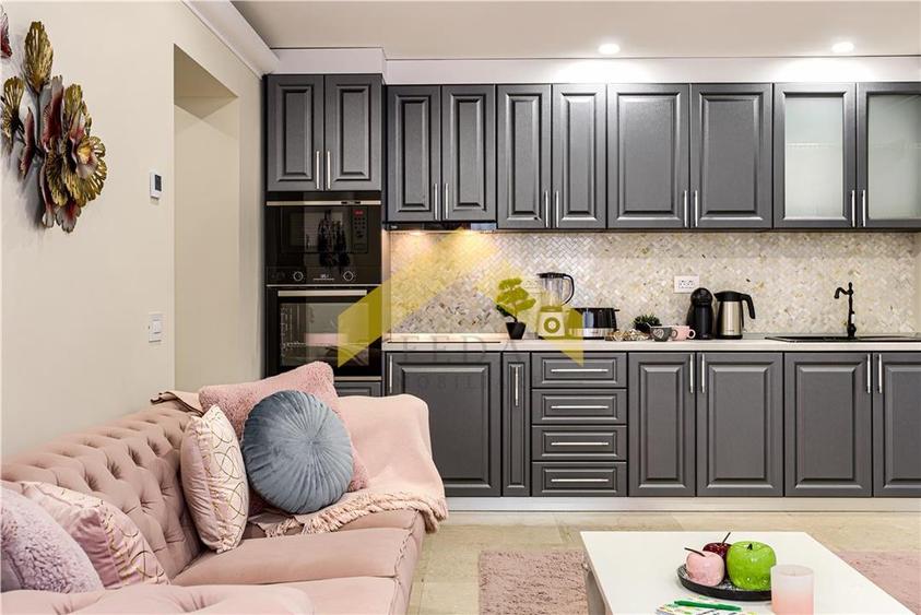 Apartament cu 2 camere semidecomandat, mobilat în Podgoria
